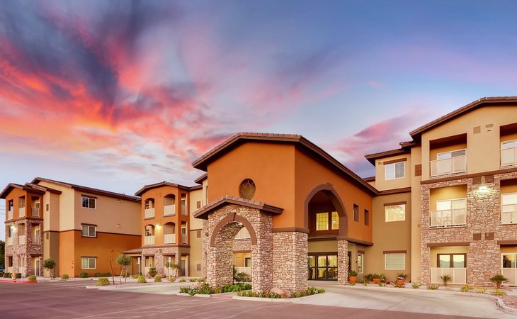 holiday-westgate-village-85305