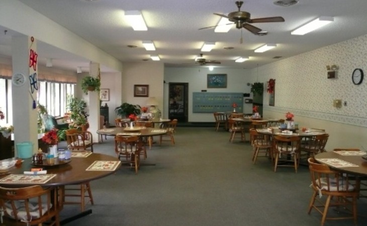 greenbriar-apartments-53913-1266360_2