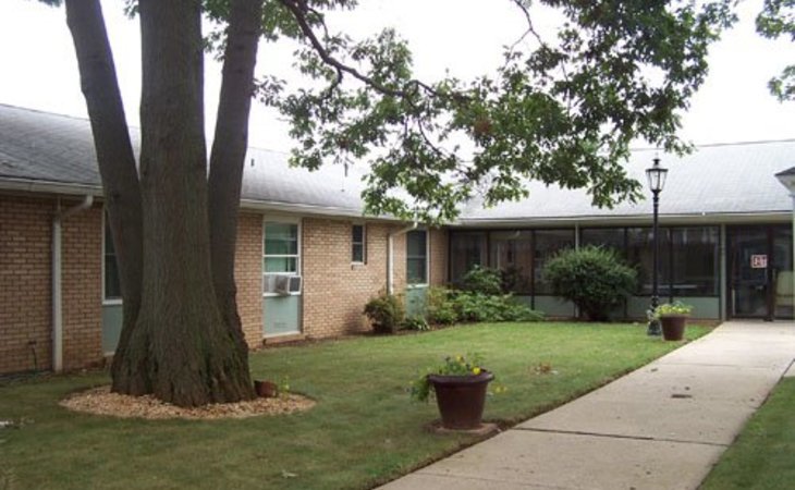 lancashire-hall-nursing-rehabilitation-center-17601-1272_8