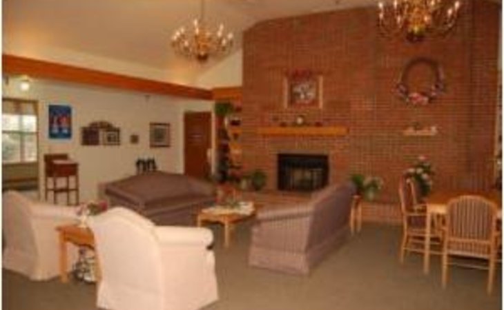 golden-livingcenter-shippenville-16254-12782_3