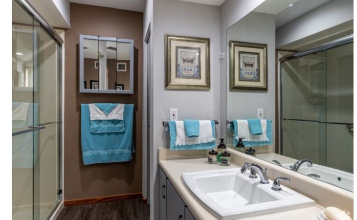 white-oaks-at-the-groves-senior-living-community-64050-1319421_7