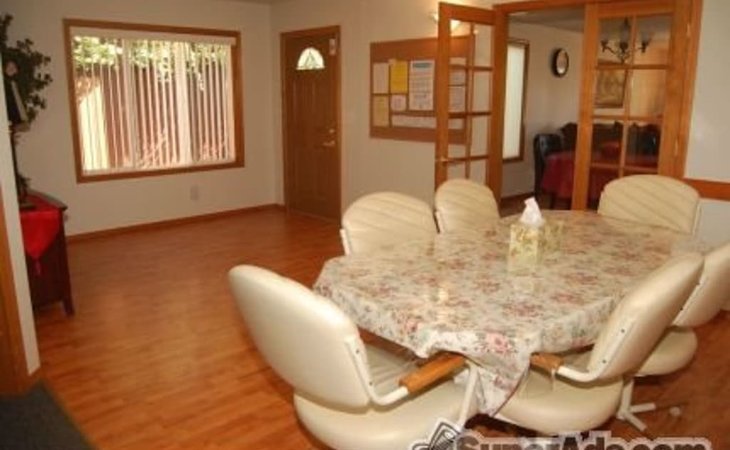 evergreen-quality-home-98685-1320693_4