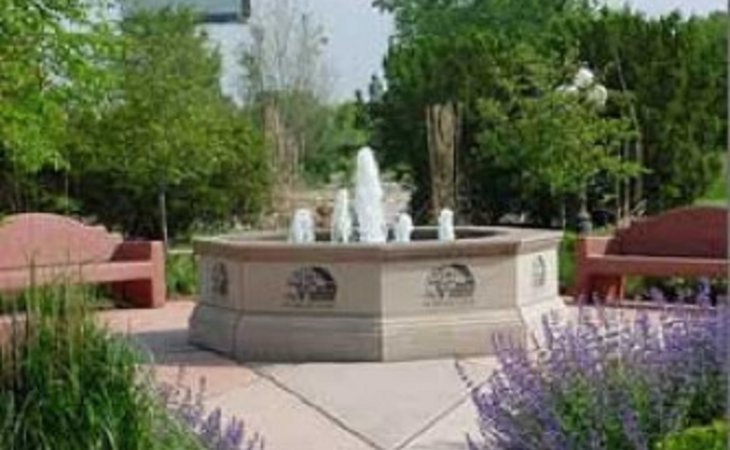 royal-estates-assistive-living-60419-1322535_1