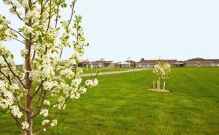 williams-co-hillside-country-living-43506