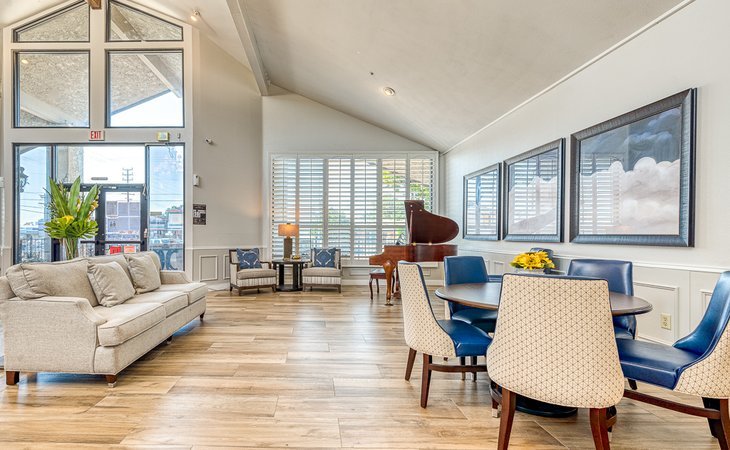 pacifica-senior-living-northridge-91325