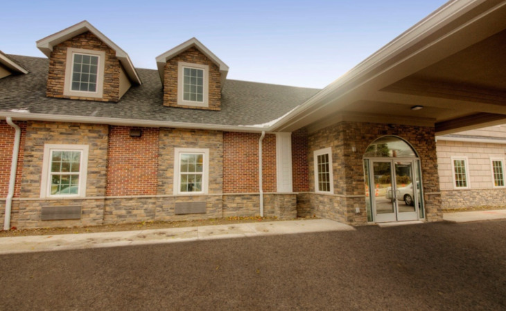 meadows-assisted-living-and-care-campus-48043-1362967_2