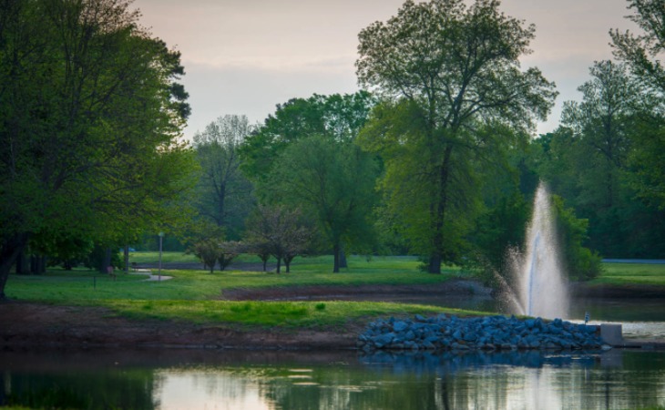 parkway-village-72211