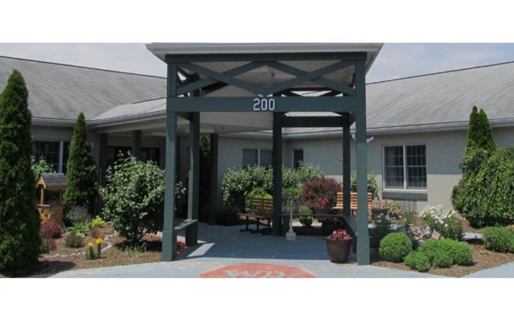 whispering-pines-assisted-living-22835