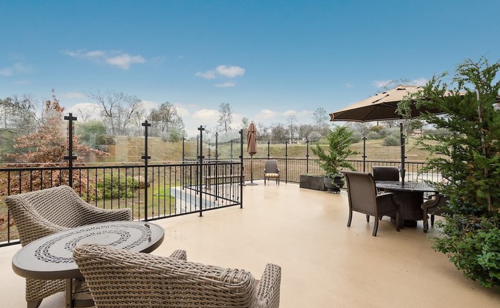 pacifica-senior-living-country-crest-95966-1363267_11