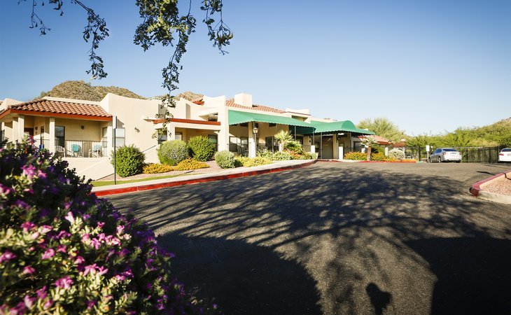 bethesda-gardens-assisted-living-and-memory-care-phoenix-85022