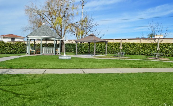 willow-creek-alzheimers-dementia-care-center-94546-1363364_2