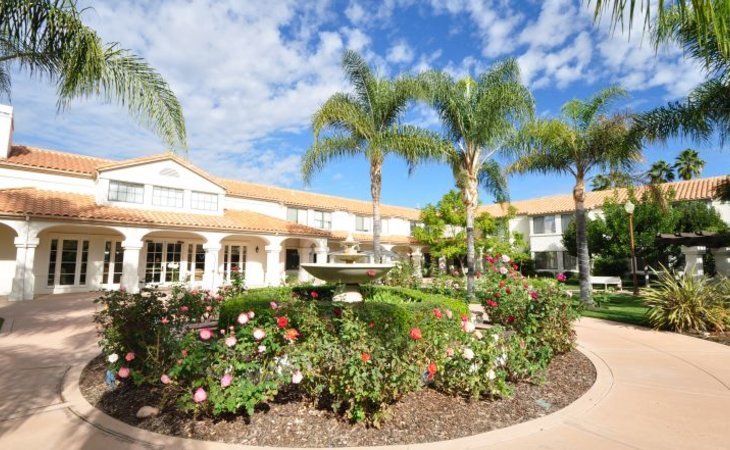 oakmont-of-escondido-hills-92025