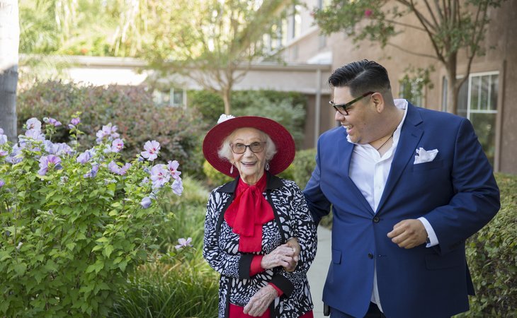 carlton-senior-living-downtown-pleasant-hill-94523