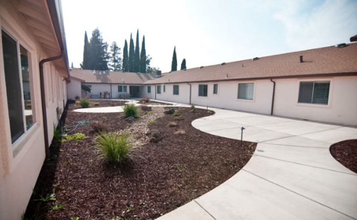 hospitality-house-95368-1363473_6