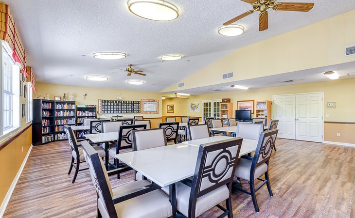 sun-city-senior-living-33573-1363640_12
