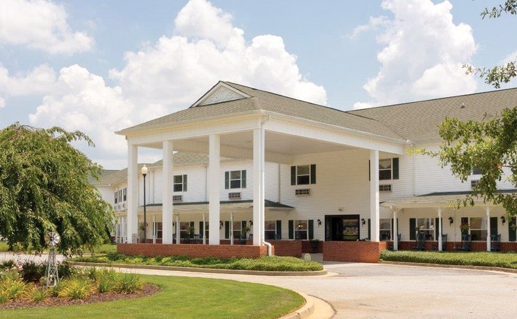 jackson-oaks-senior-living-30549