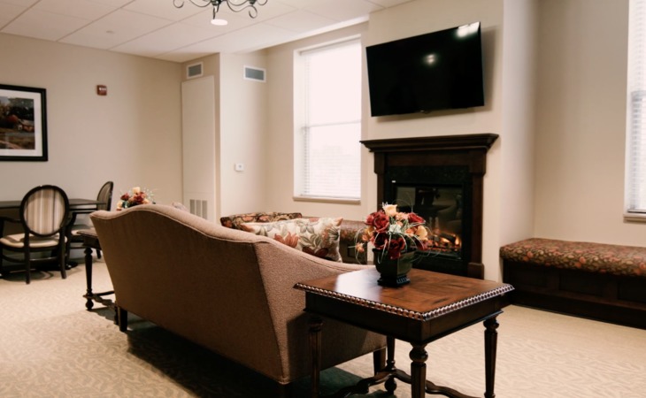 paramount-senior-living-at-south-hills-15236-1364087_8