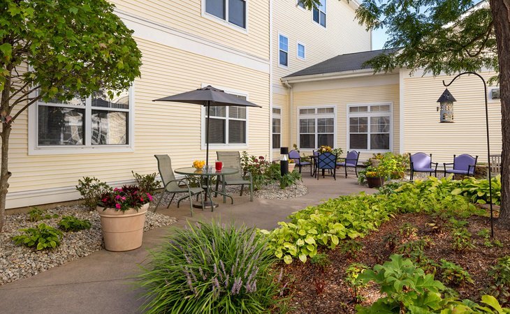 atria-lincoln-place-02865-1364107_11