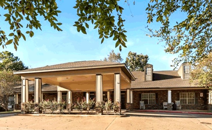 lewis-park-estates-senior-living-77304