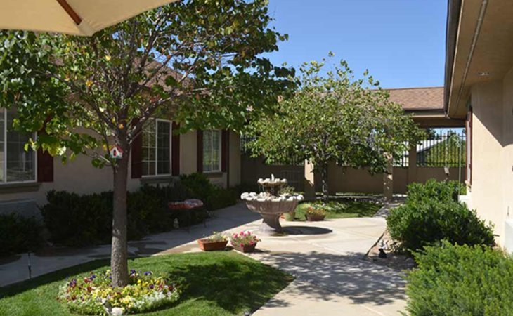 alta-ridge-memory-care-84093-1364241_2