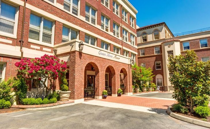 queen-anne-manor-senior-living-98109