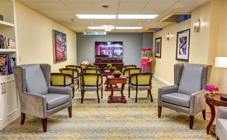 queen-anne-manor-senior-living-98109-1364314_9