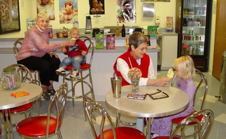 willow-falls-senior-living-60403-1364434_3
