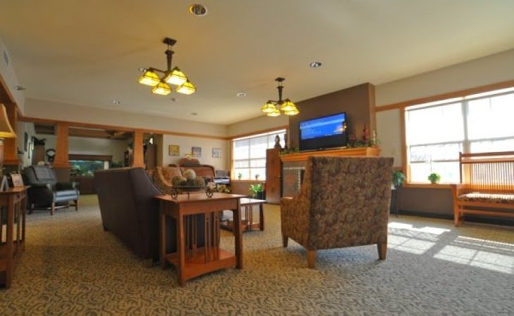windsor-manor-indianola-50125-1364553_2