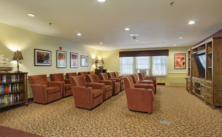 brookdale-eddy-pond-west-01501-1364779_3