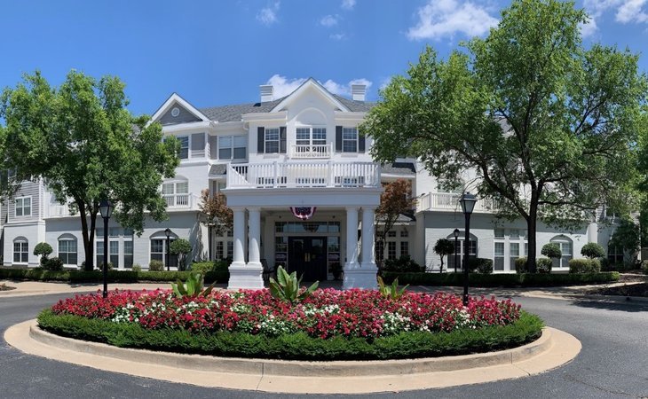 the-grove-at-midtown-senior-living-74105