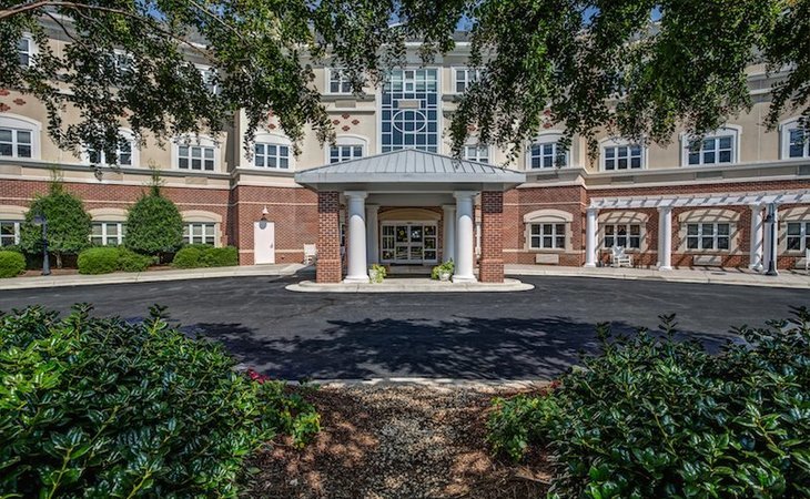 forest-heights-senior-living-community-27106
