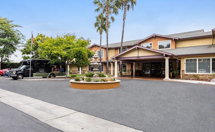 cypress-place-assisted-living-93003