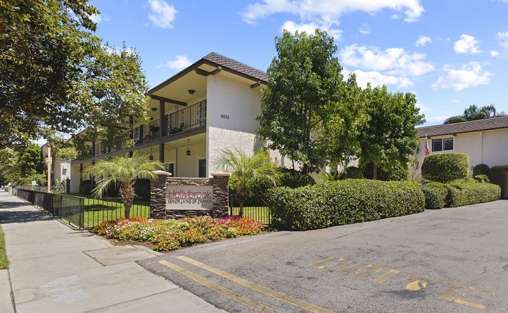 hollybrook-senior-living-of-orange-92706