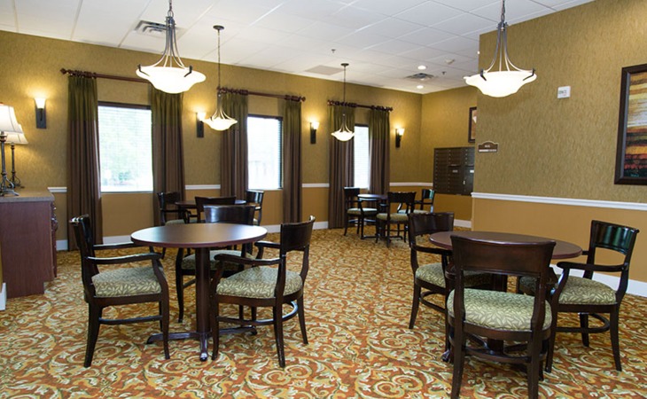 summit-hill-senior-living-55119-1365607_4