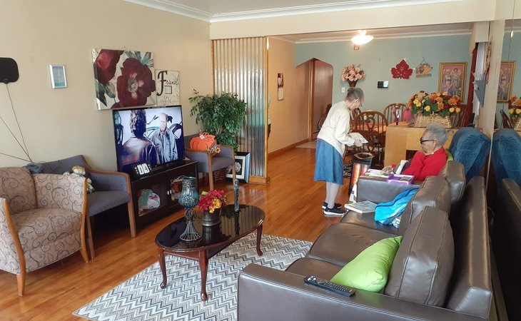 colfax-manor-assisted-living-60617-1365629_4
