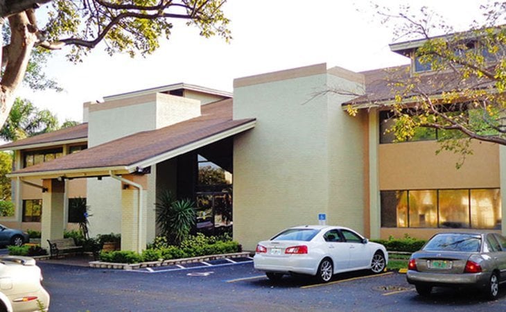 plaza-of-hallandale-beach-assisted-living-33023