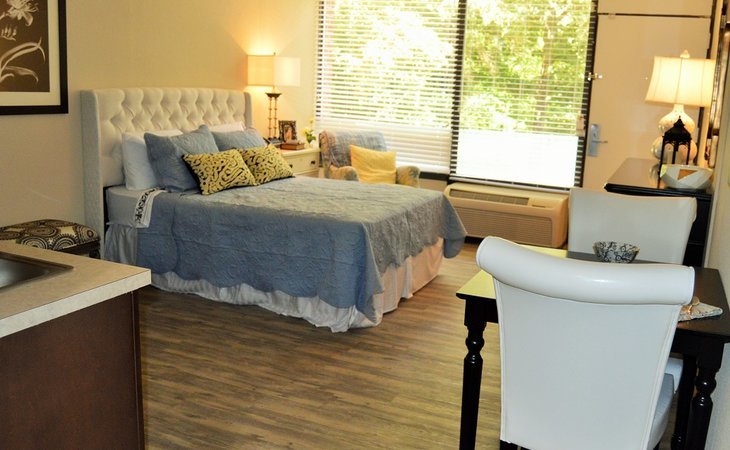 the-charleston-senior-community-20603-1365934_15