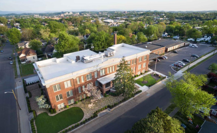 oakwood-senior-living-37917-1365947_2