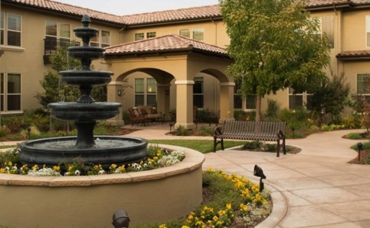 oakmont-of-folsom-95630