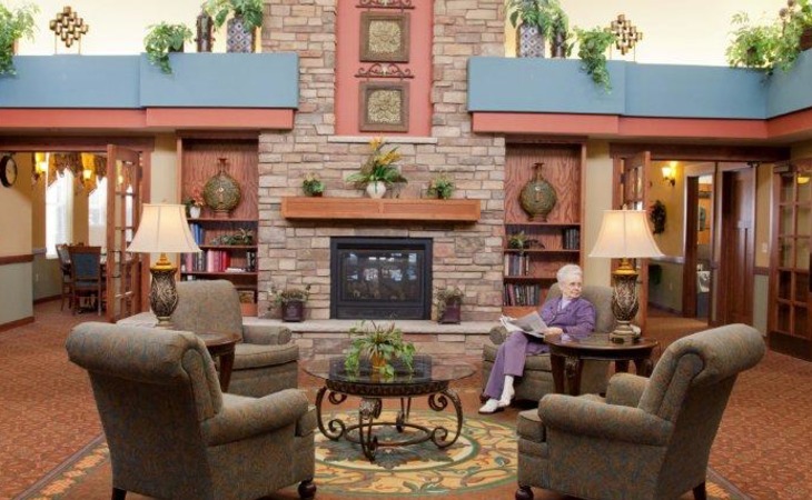select-senior-living-55433