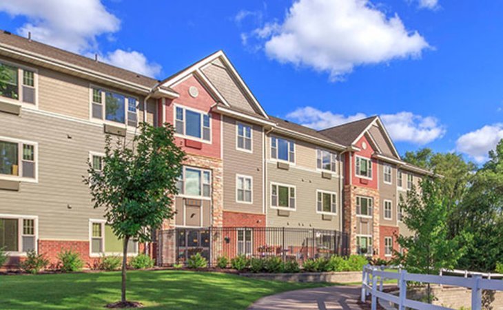 the-shores-of-lake-phalen-55109