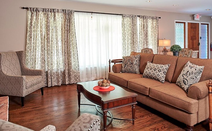 goldenview-living-08902-1366164_2