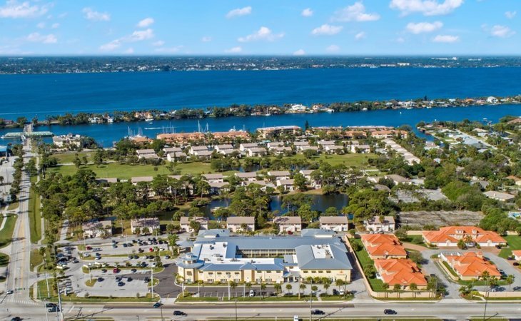 zon-beachside-assisted-living-32937-1366244_4