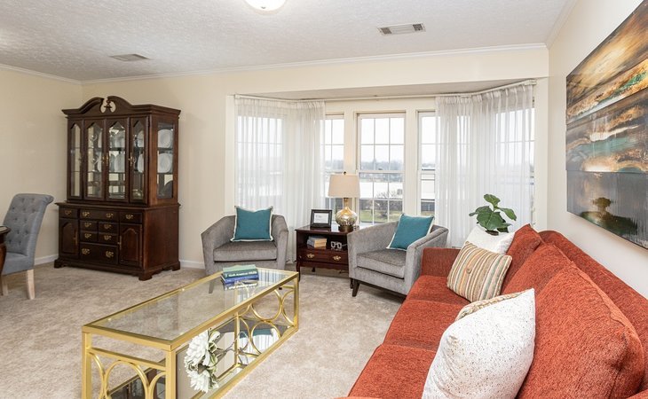village-manor-42104-1366663_3