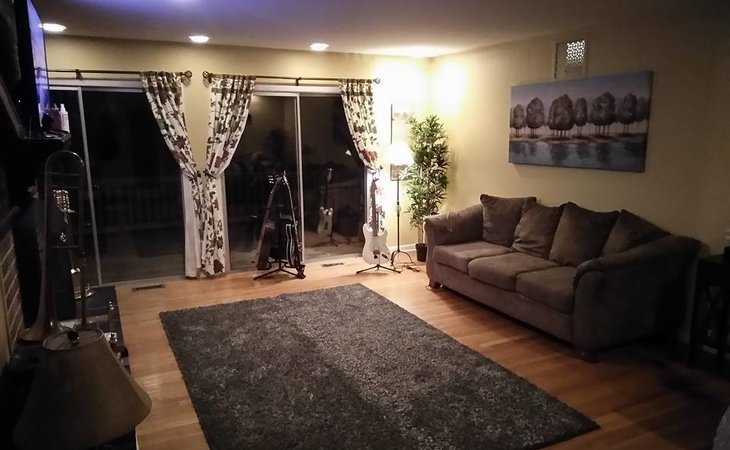 the-anderson-s-cozy-home-23185-1366870_9