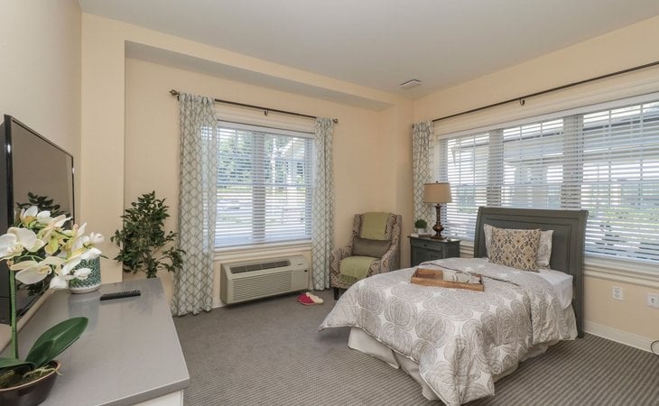 whisper-woods-of-smithtown-11787-1366890_6