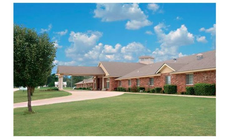 greenbrier-village-assisted-living-73701