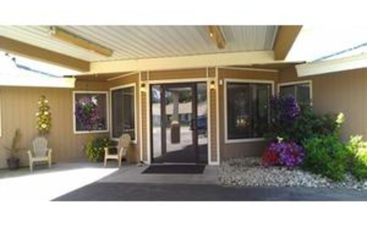 lakeside-assisted-living-83864