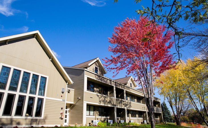 gracewood-advanced-assisted-living-memory-care-of-highland-55116-1368187_4