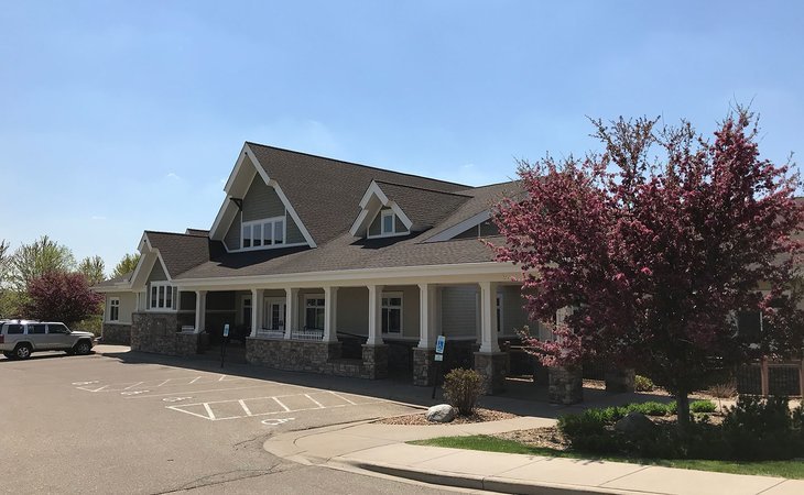 the-bluffs-advanced-memory-care-at-hudson-comforts-of-home-54016